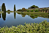 Villa Adriana, il pecile, maestoso peristilio destinato alle passeggiate dell'imperatore. 